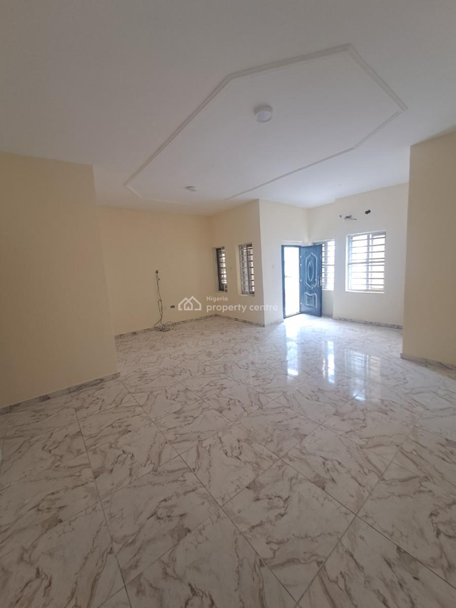Well Built 3 Bedroom Apartment in a Gated Estate, Osapa, Lekki, Lagos, Flat / Apartment for Rent