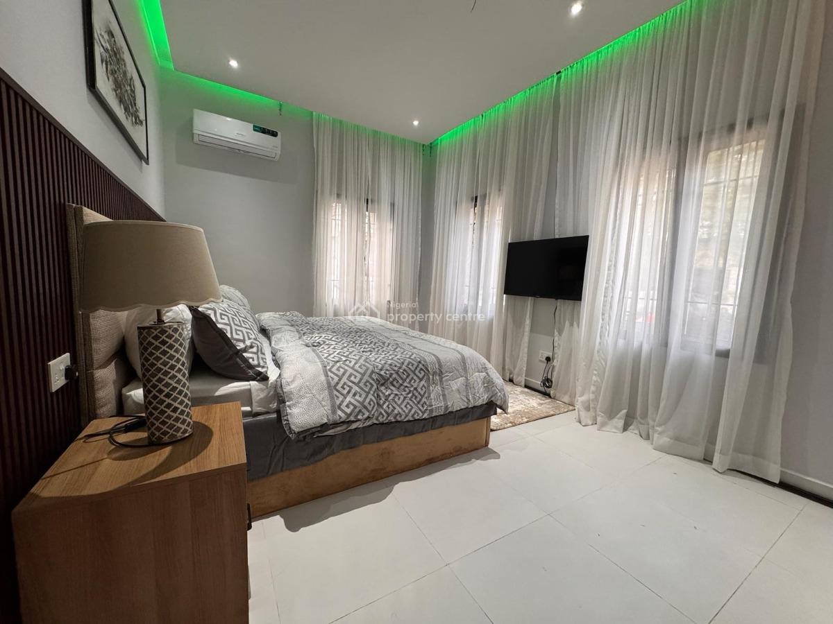 Luxury and Serviced 1 Bedroom Apartment with 24/7 Electricity, Asokoro District, Abuja, Flat / Apartment for Rent