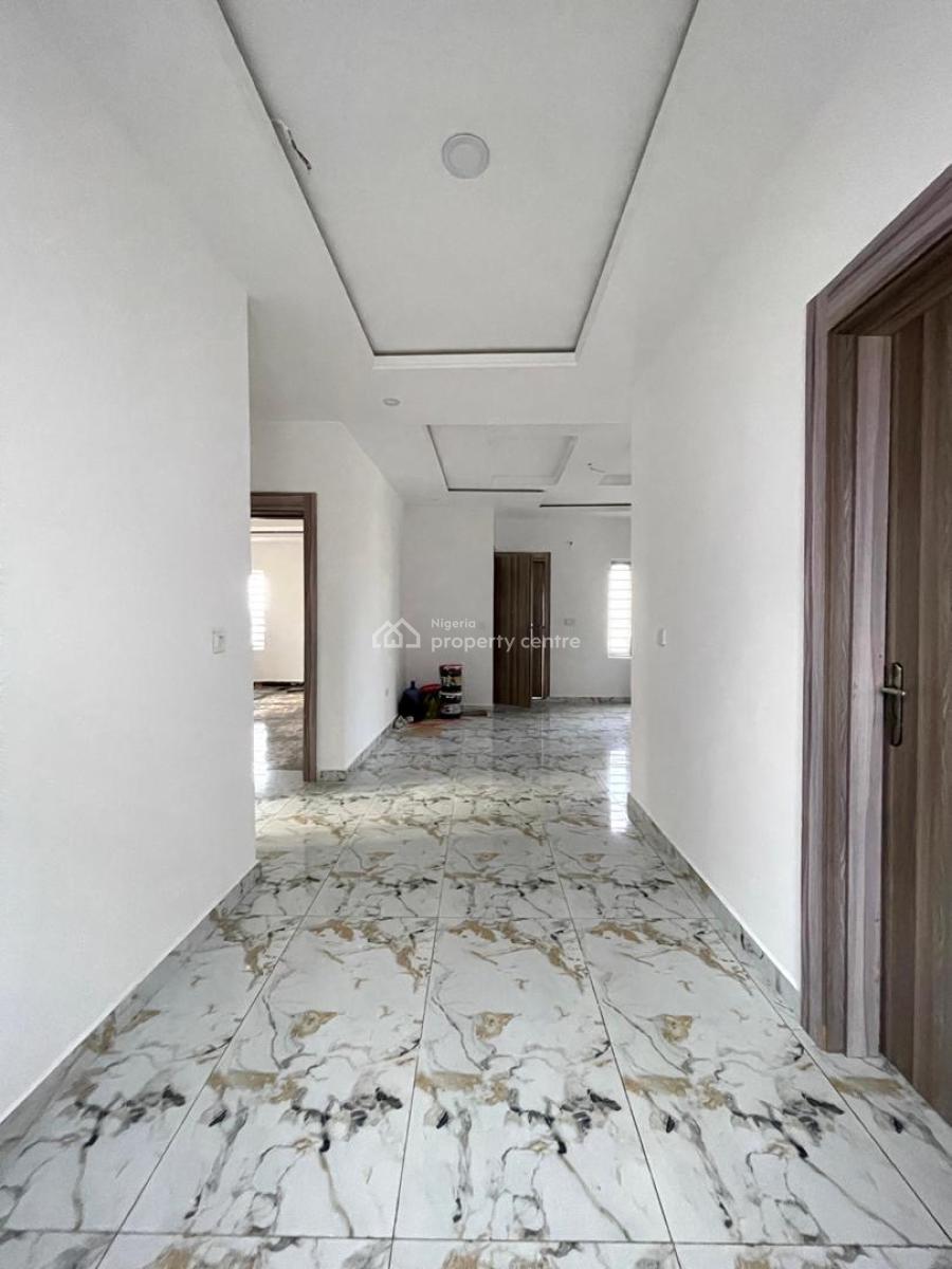 2 Bedroom Apartment, Mobil Road, Ajah, Lagos, Flat / Apartment for Rent