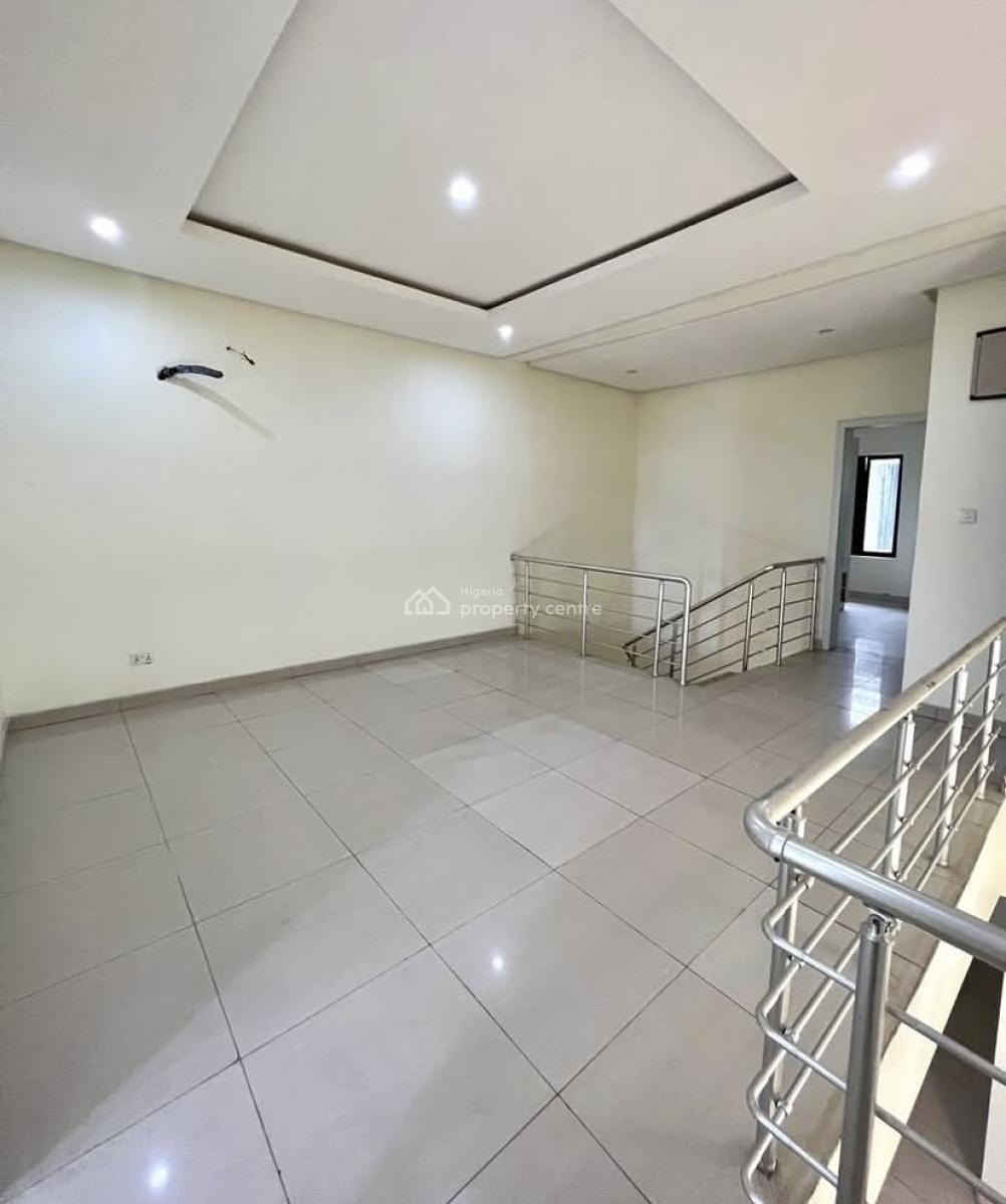 4 Bedroom Terrace Duplex, D Atlantic Estate, Ologolo, Lekki, Lagos, Terraced Duplex for Rent