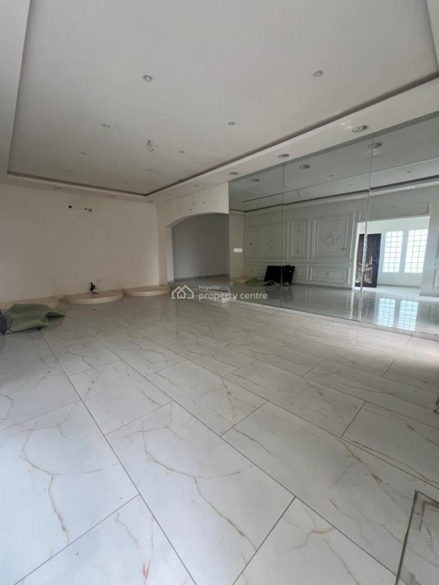 Stunning 5 Bedroom Fully Detached Duplex with Bq in a Secure Estate, Lekki Phase 1, Lekki, Lagos, Detached Duplex for Rent