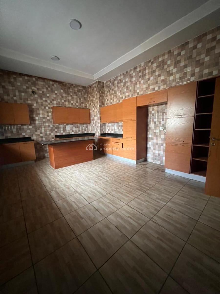 Stunning 5 Bedroom Fully Detached Duplex with Bq in a Secure Estate, Lekki Phase 1, Lekki, Lagos, Detached Duplex for Rent