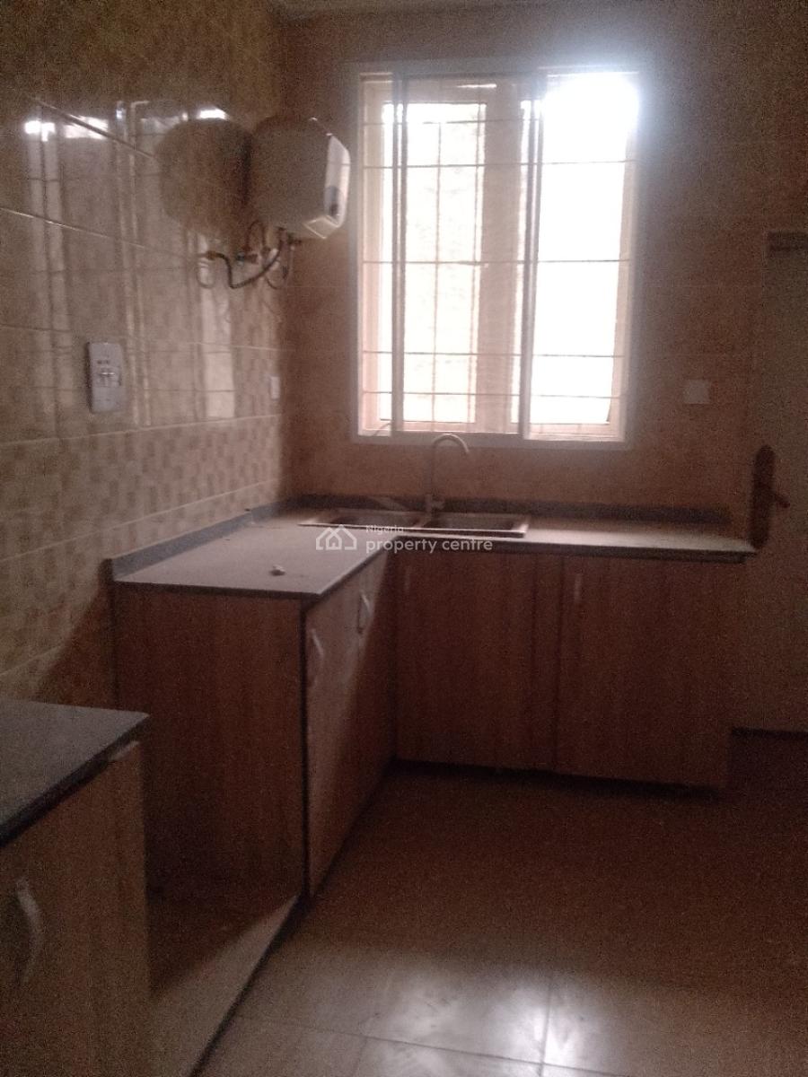 Luxury Spacious 3 Bedrooms Flat with Modern Design in Serene Environment, Gwarinpa, Abuja, Flat / Apartment for Rent