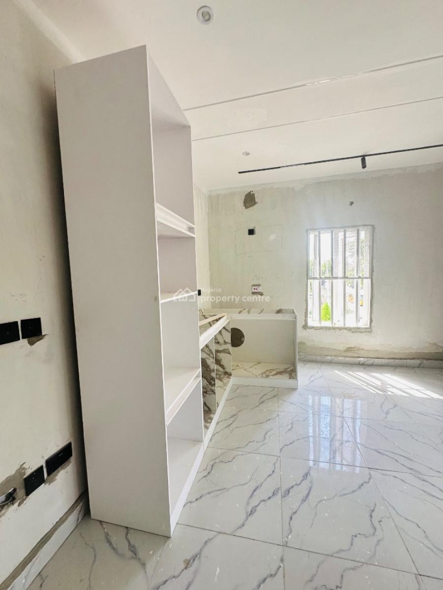 1 Bedroom Apartment, New Road, Lekki, Lagos, Flat / Apartment for Sale