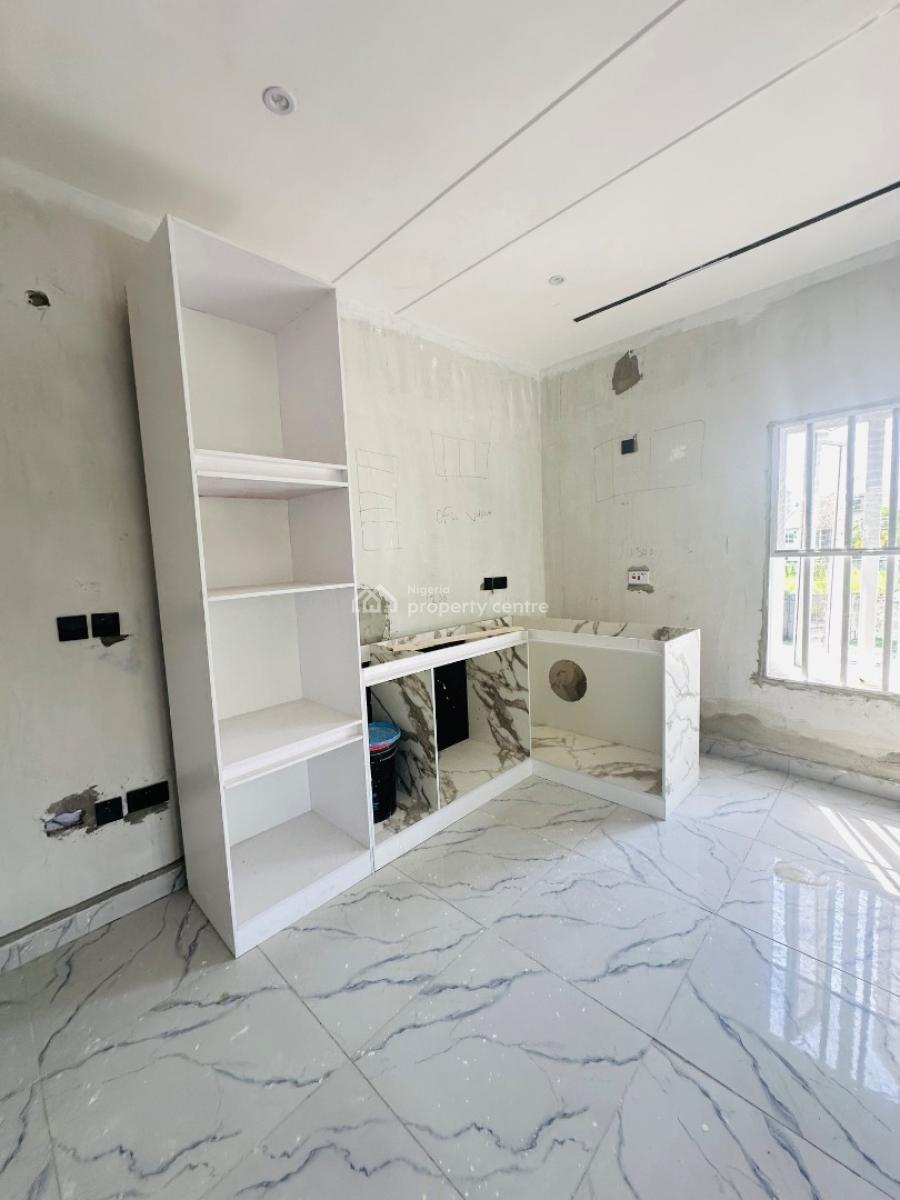 1 Bedroom Apartment, New Road, Lekki, Lagos, Flat / Apartment for Sale