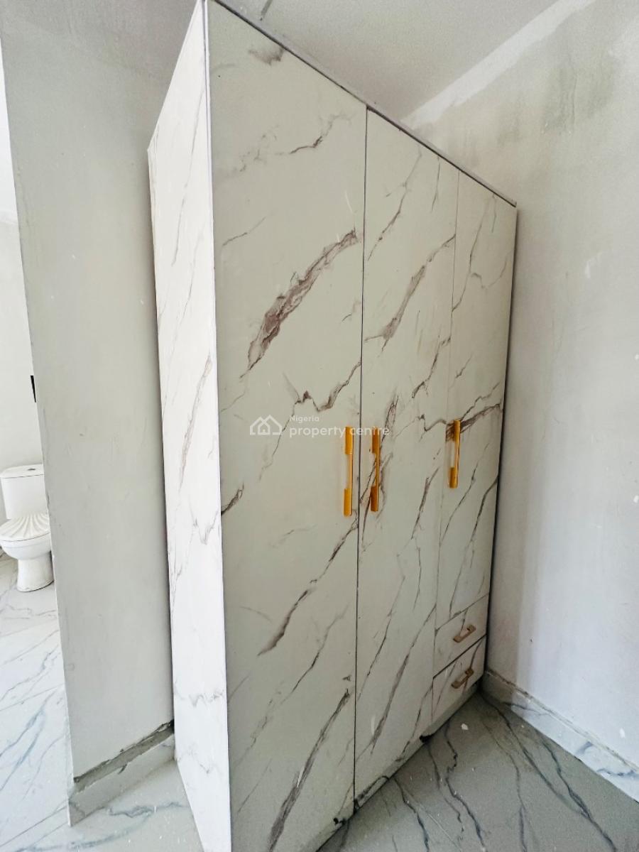 1 Bedroom Apartment, New Road, Lekki, Lagos, Flat / Apartment for Sale