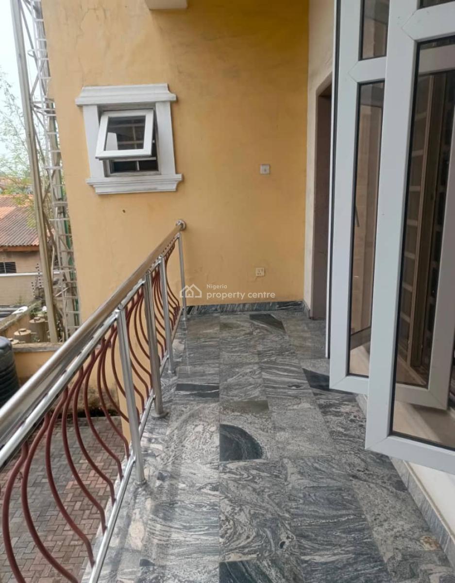 Lovely Spacious 2 Bedroom Apartment  in a Secure Estate, Lekki Phase 1, Lekki, Lagos, Flat / Apartment for Rent