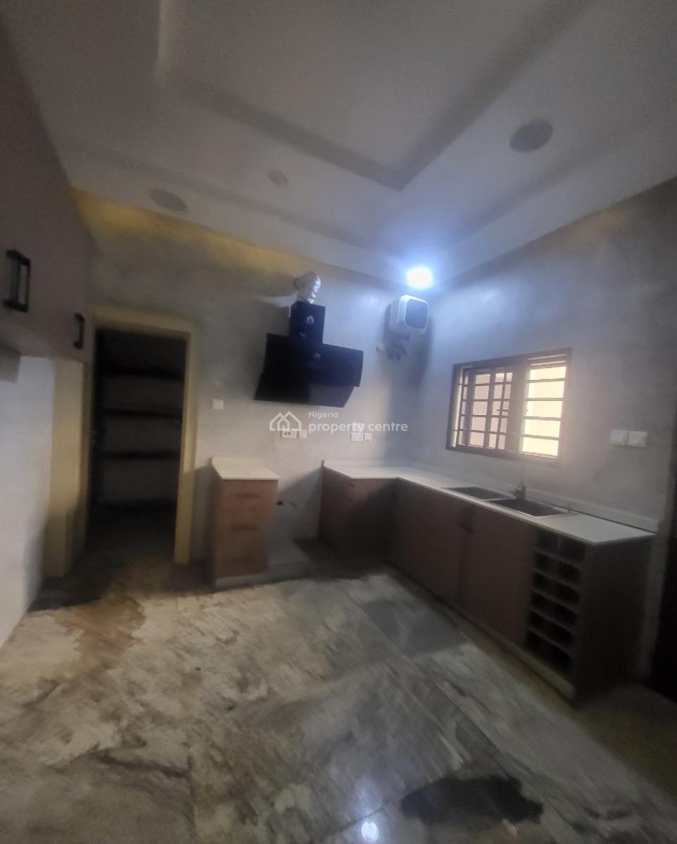 Luxurious Massive 3bedroom Flat with Bq, By Nitel Junction, Wuse 2, Abuja, Flat / Apartment for Rent