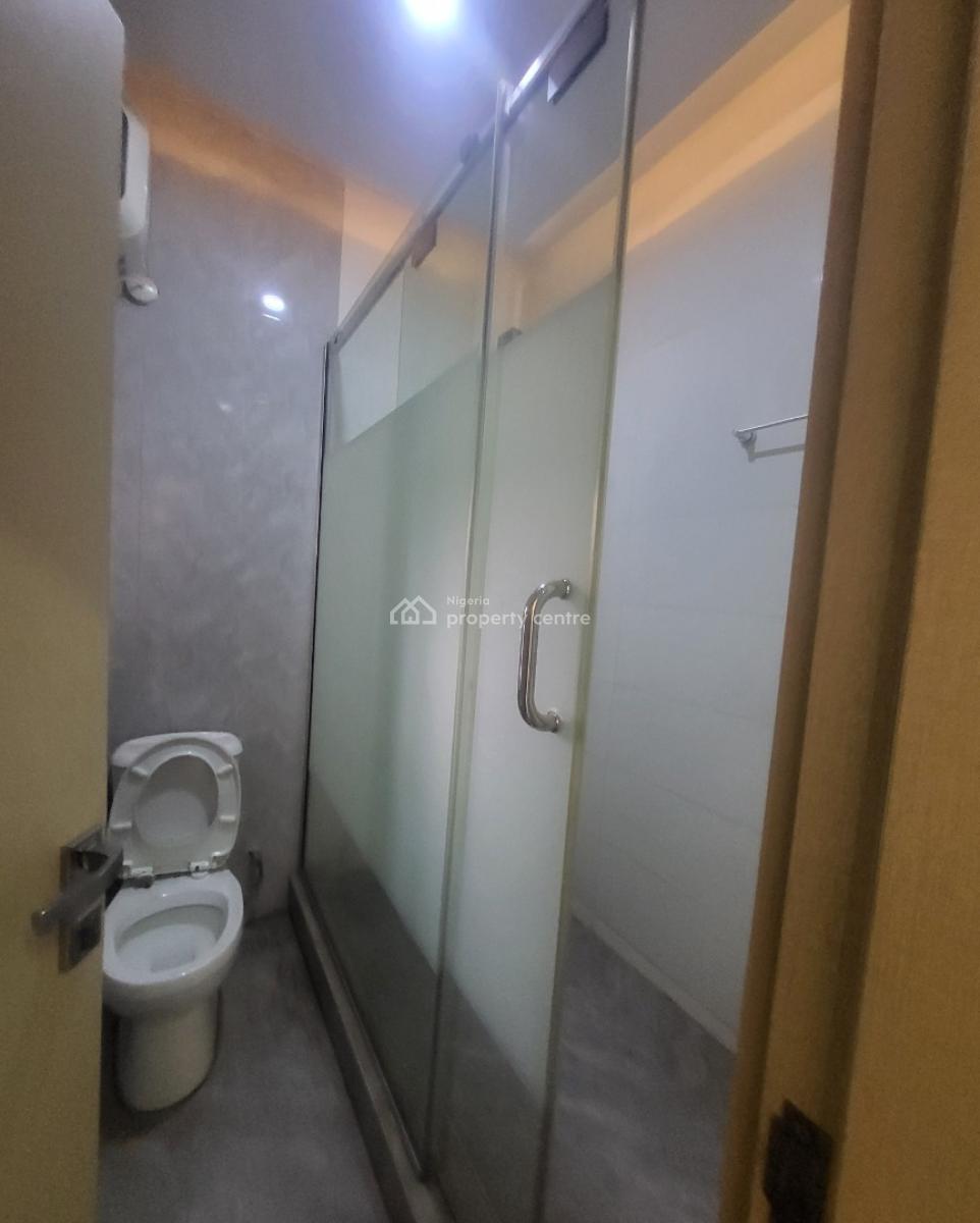 Luxurious Massive 3bedroom Flat with Bq, By Nitel Junction, Wuse 2, Abuja, Flat / Apartment for Rent