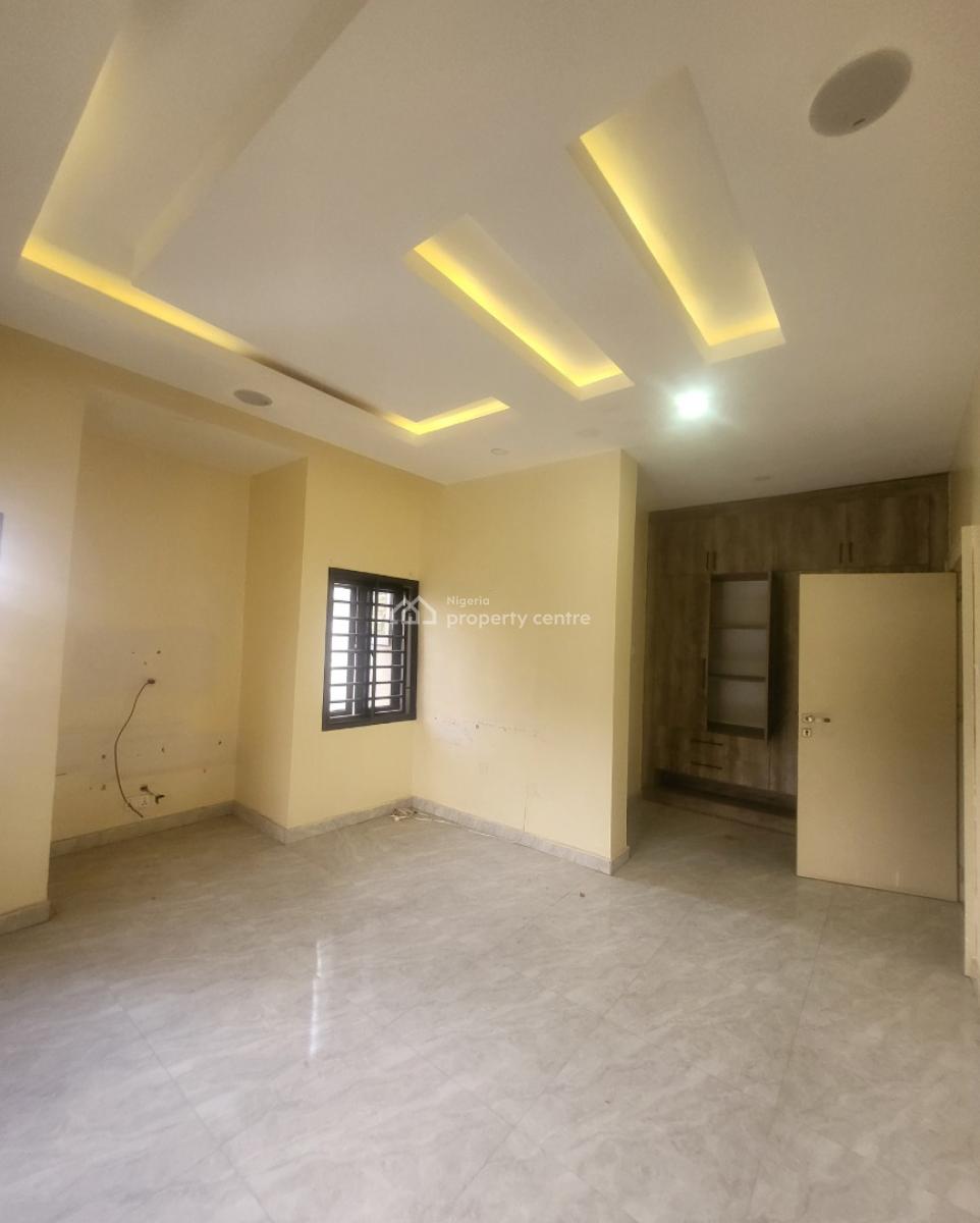 Luxurious Massive 3bedroom Flat with Bq, By Nitel Junction, Wuse 2, Abuja, Flat / Apartment for Rent