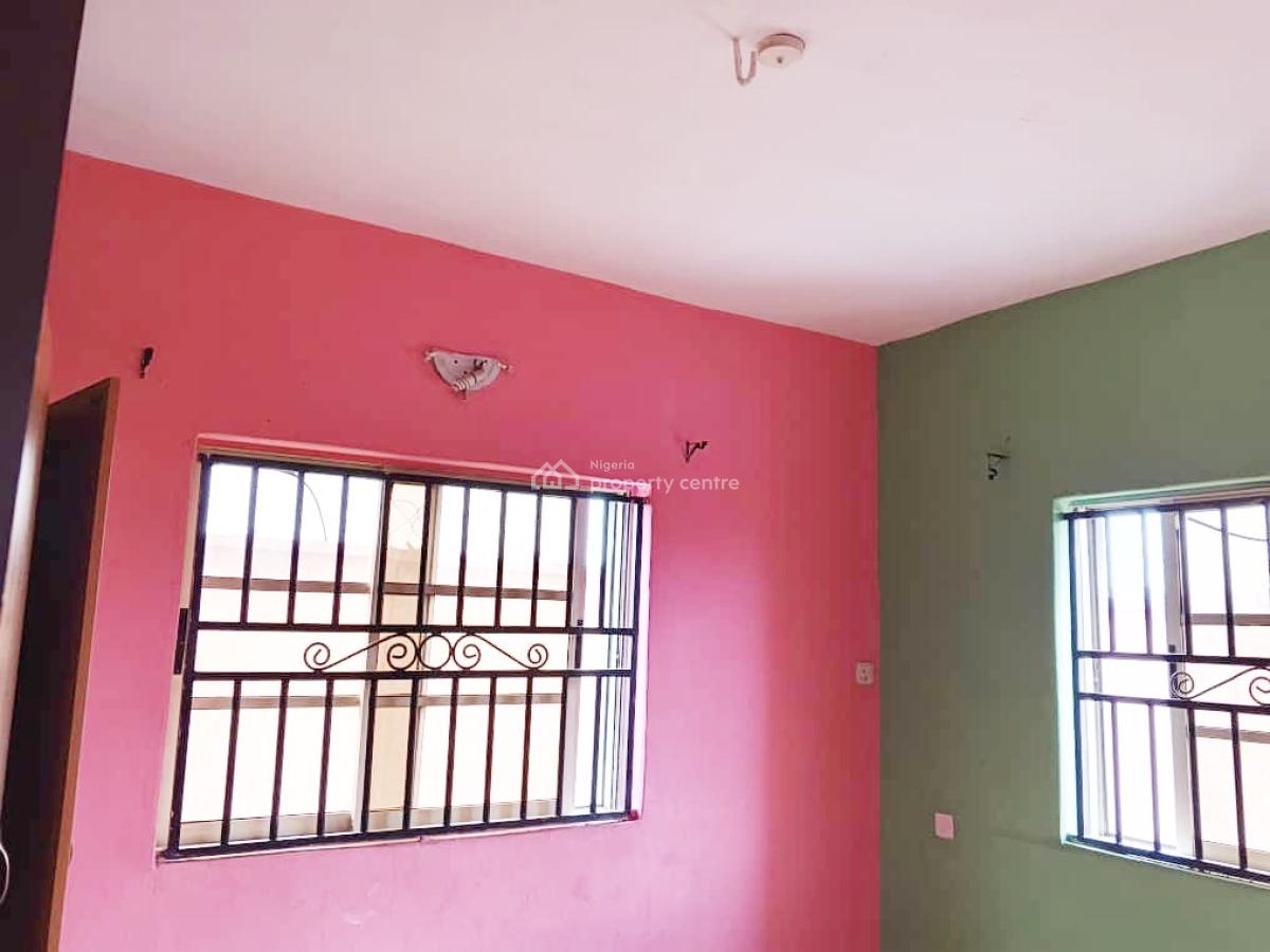 Luxury 3 Bedroom Flat, Olowora, Omole Phase 2, Ikeja, Lagos, Flat / Apartment for Rent