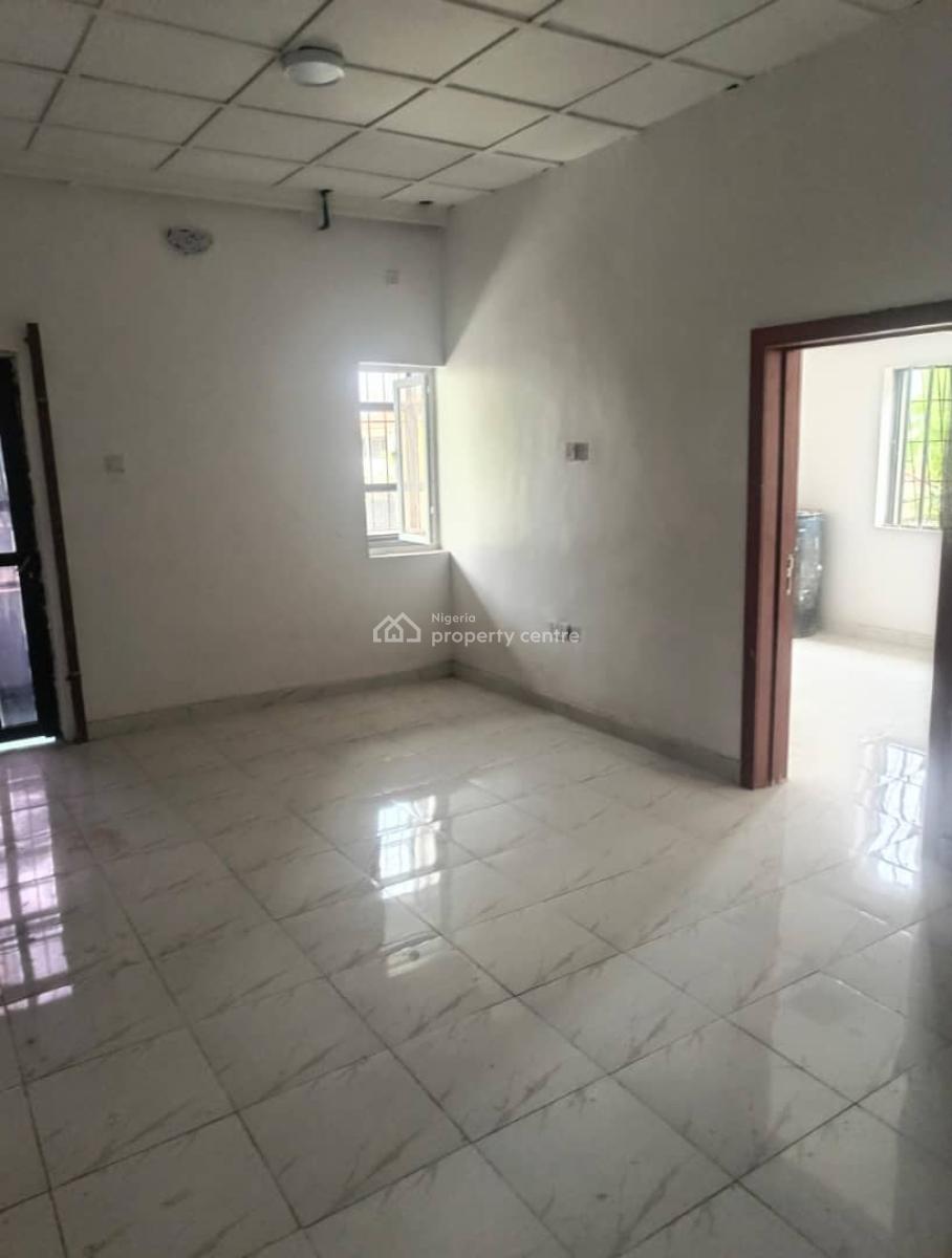 Stunning Mini Flat and Self-con in a Secure Estate, Lekki Phase 1, Lekki, Lagos, Flat / Apartment for Rent