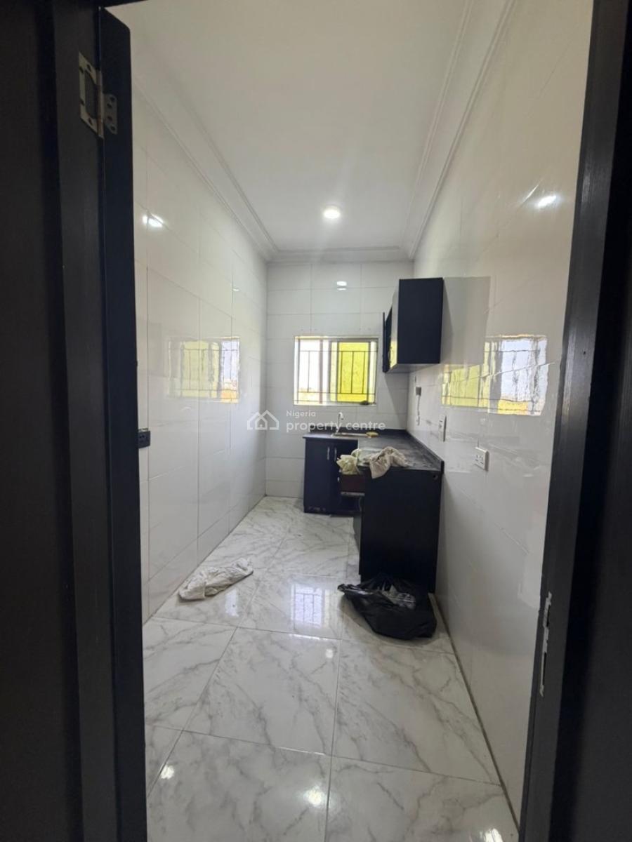Spacious Mini Flat, Chevron Lekki, Lekki Phase 2, Lekki, Lagos, Mini Flat (room and Parlour) for Rent