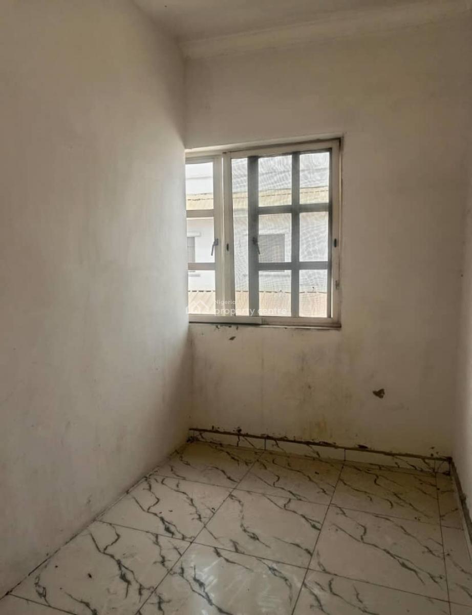 Open Space Which Can Be Use As Office Space in a Strategic Location, Lekki Phase 1 Admiralty, Lekki, Lagos, Office Space for Rent