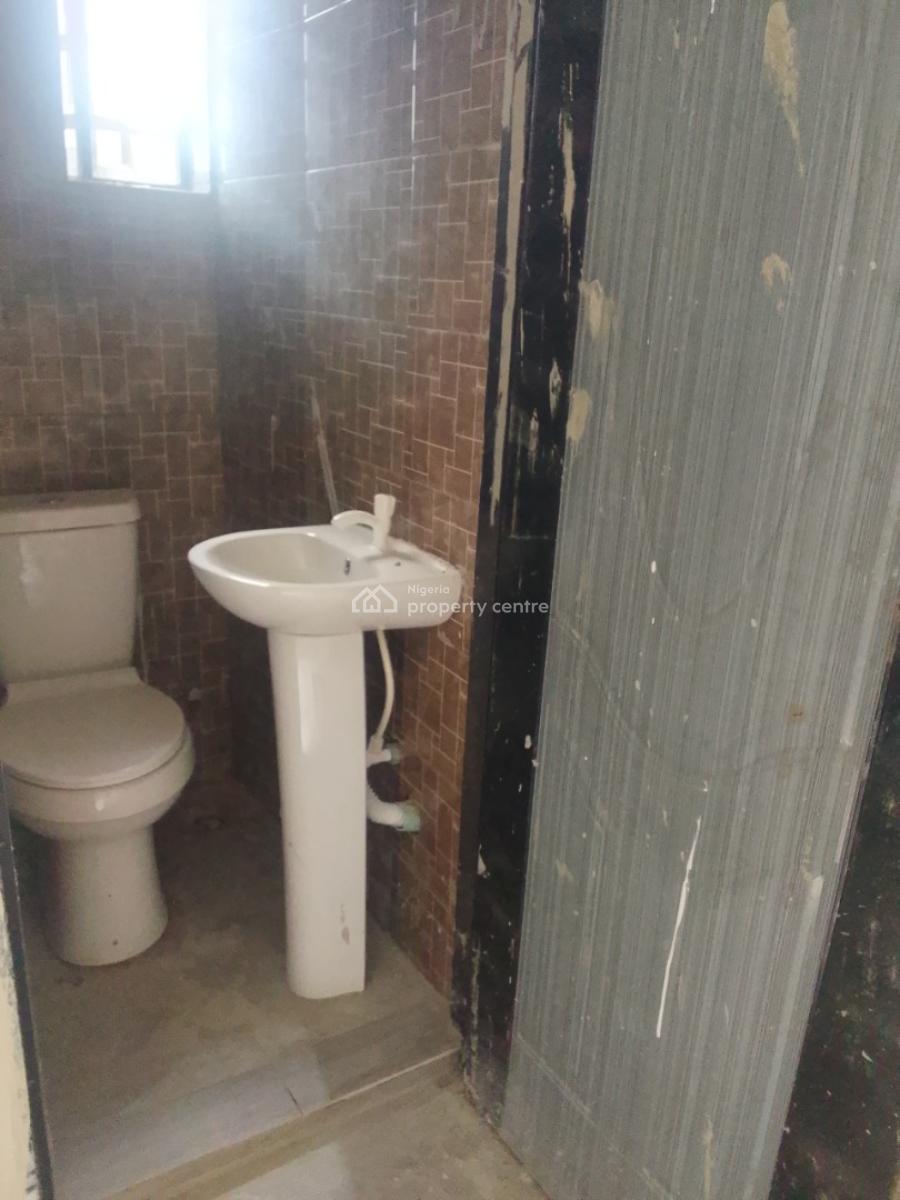 2bedroom Flat, Golf Road, Lakowe, Ibeju Lekki, Lagos, Flat / Apartment for Rent