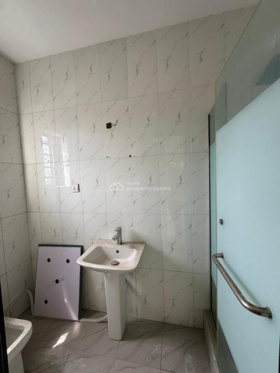 Amazing 2 Bedroom Apartment, Ologolo, Lekki, Ologolo, Lekki, Lagos, Flat / Apartment for Rent