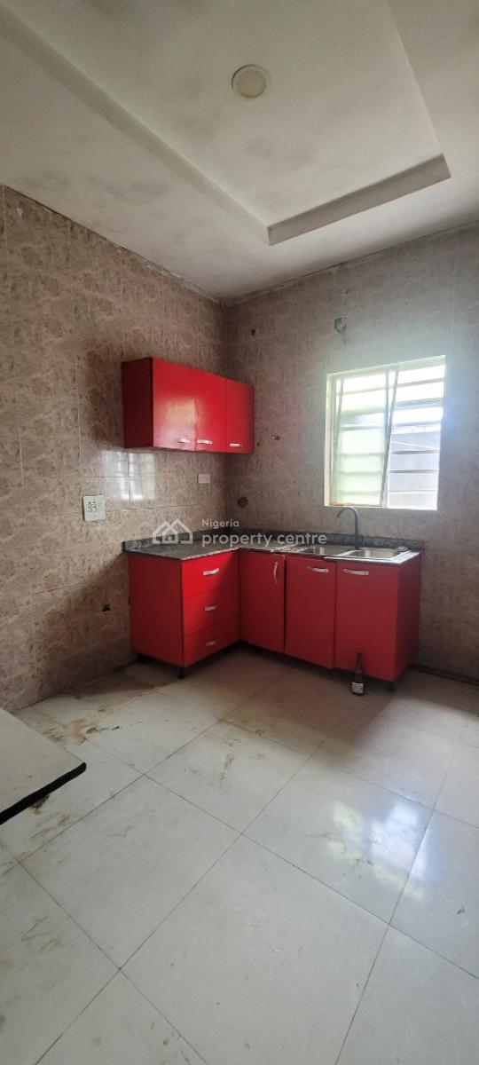 Spacious  2 Bedroom Flat, Sangotedo, Ajah, Lagos, Flat / Apartment for Rent