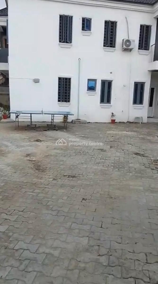 Single Room in a Shared 3 Bedroom Shared Apartment Available, Thera Annex Estate, Sangotedo, Ajah, Lagos, Flat / Apartment for Rent