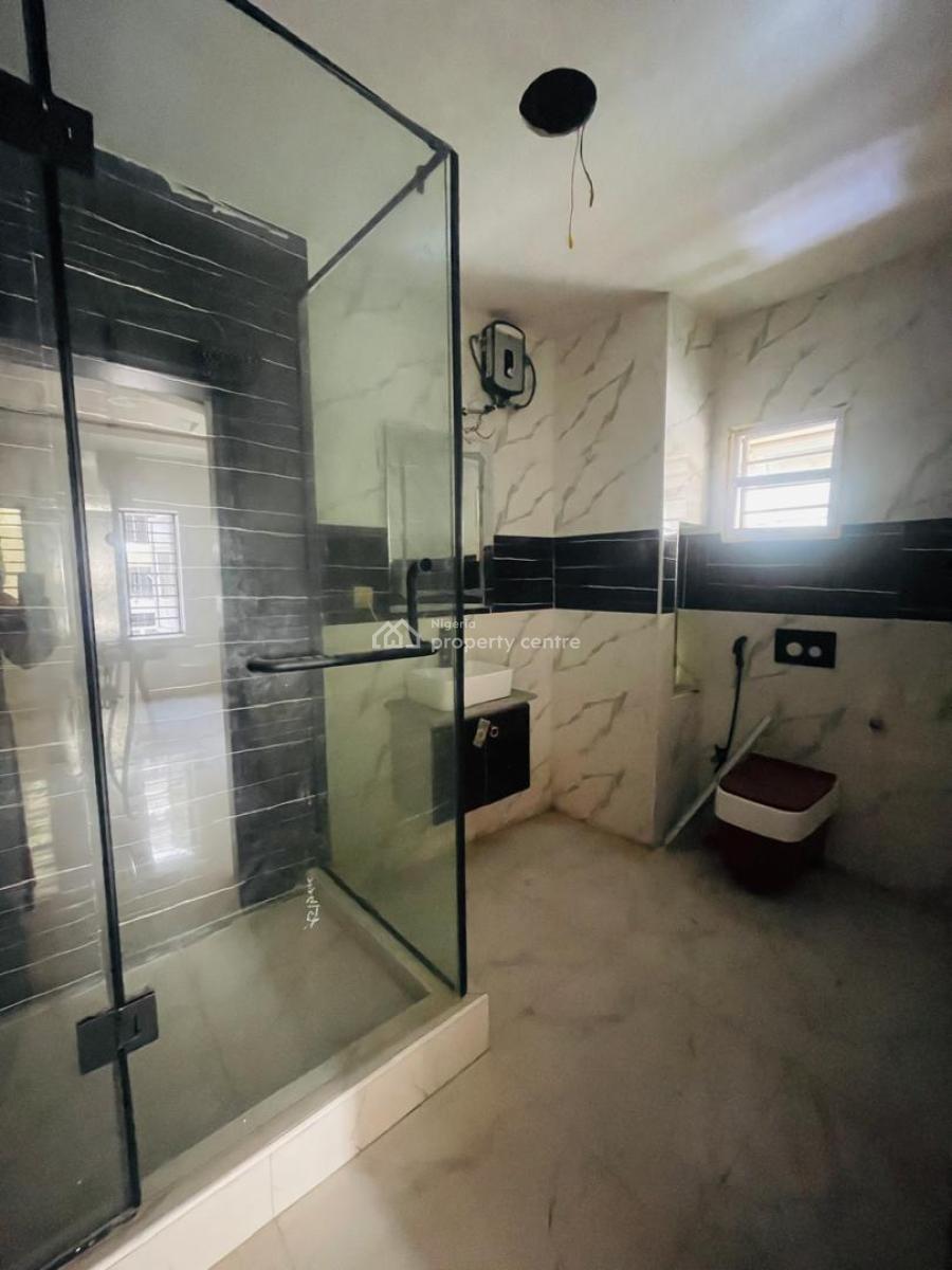 Luxury 2bedroom Apartment, Babalola Gradens, Lauren Ashley Court, Lekki Phase 1, Lekki, Lagos, Flat / Apartment for Sale