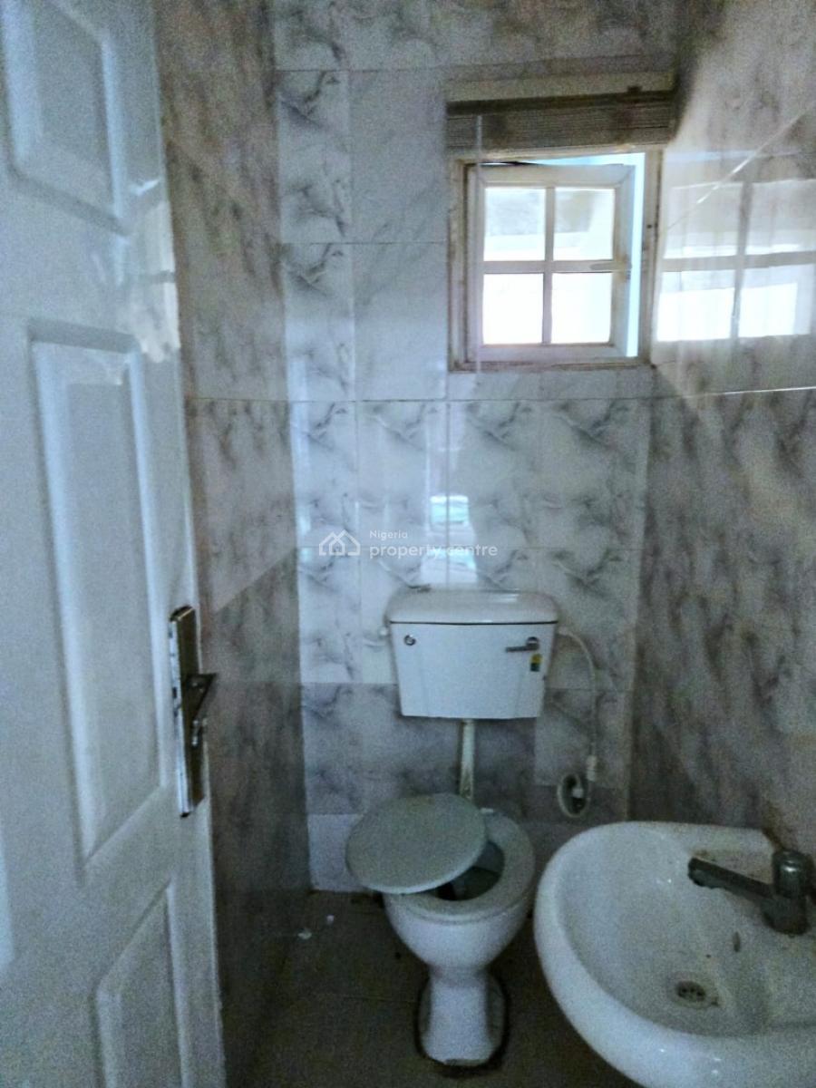 2 Bedroom Bungalow, Lekki Phase 1, Lekki, Lagos, Detached Bungalow for Rent