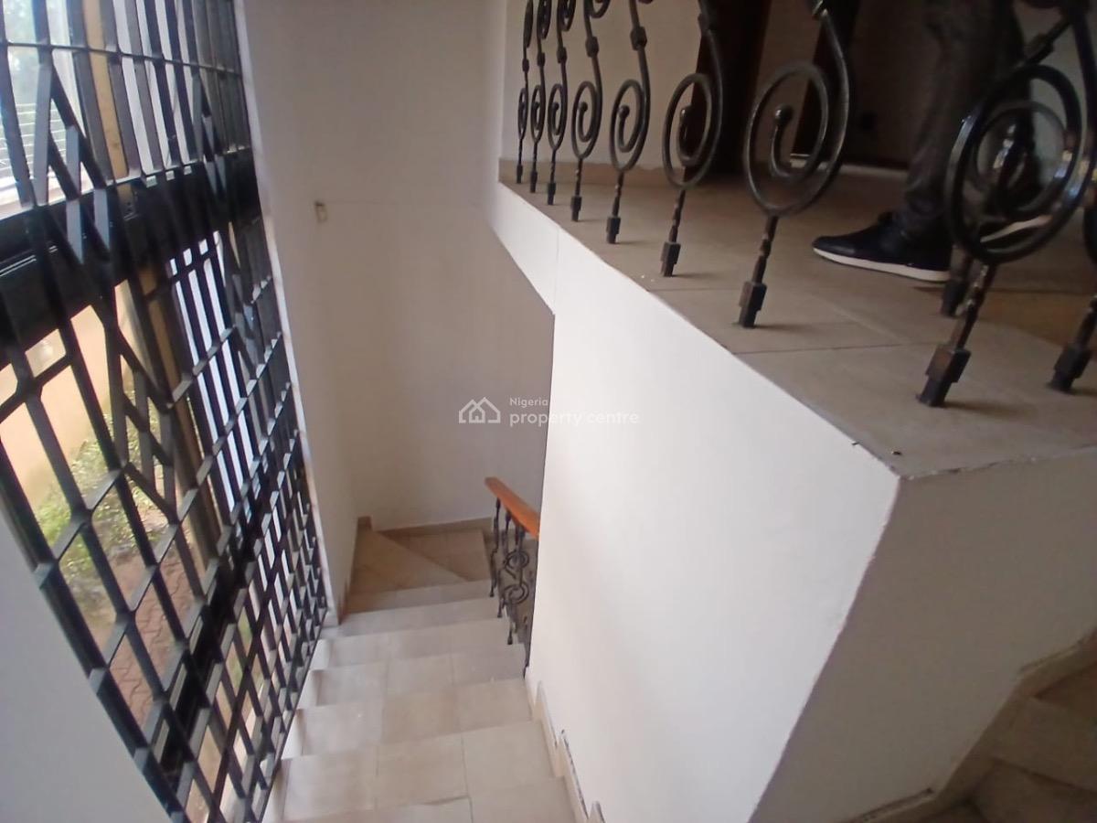 4 Bedroom Semi-detached House with a Room Bq, Lekki Phase 1, Lekki, Lagos, Semi-detached Duplex for Rent