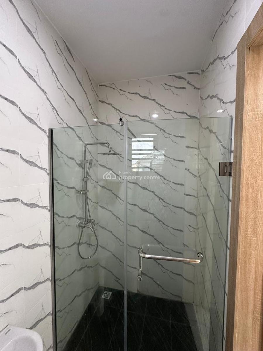 Spacious 2bedroom Flat  with Gym, Alpha Beach New Road , Opposite Chevron, Lekki Lagos, Lekki, Lagos, Flat / Apartment for Sale