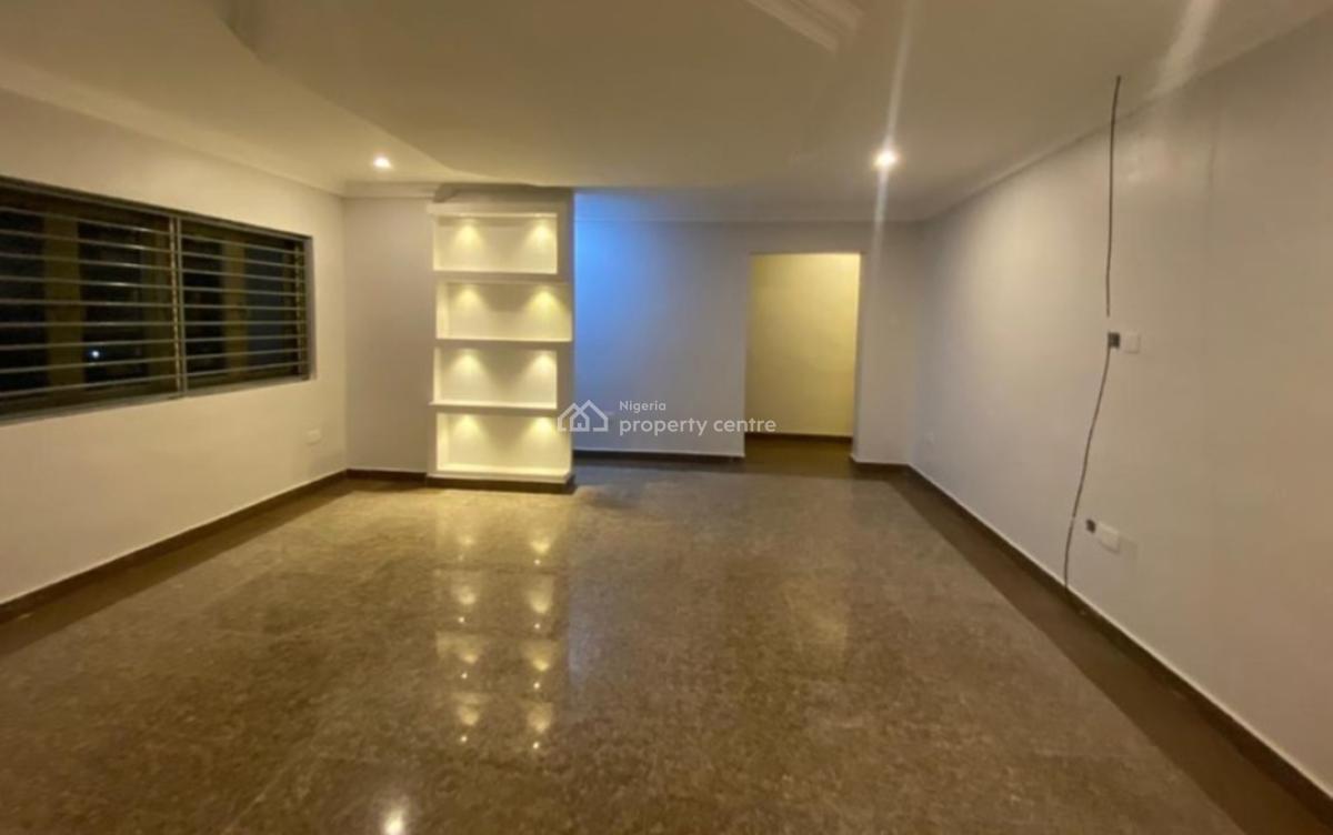 Direct Brief Spacious 3 Bedroom Flat with Bq Available for at Lekki, Lekki, Lagos, Flat / Apartment for Rent
