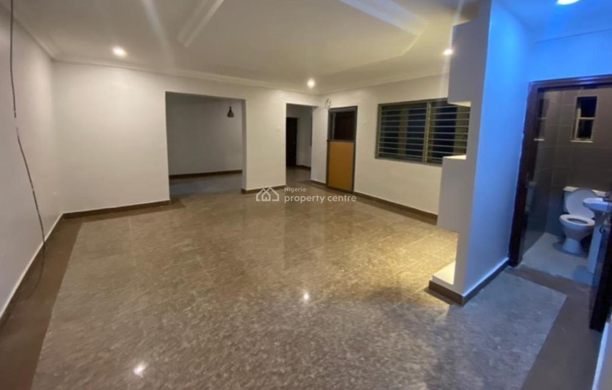 Direct Brief Spacious 3 Bedroom Flat with Bq Available for at Lekki, Lekki, Lagos, Flat / Apartment for Rent