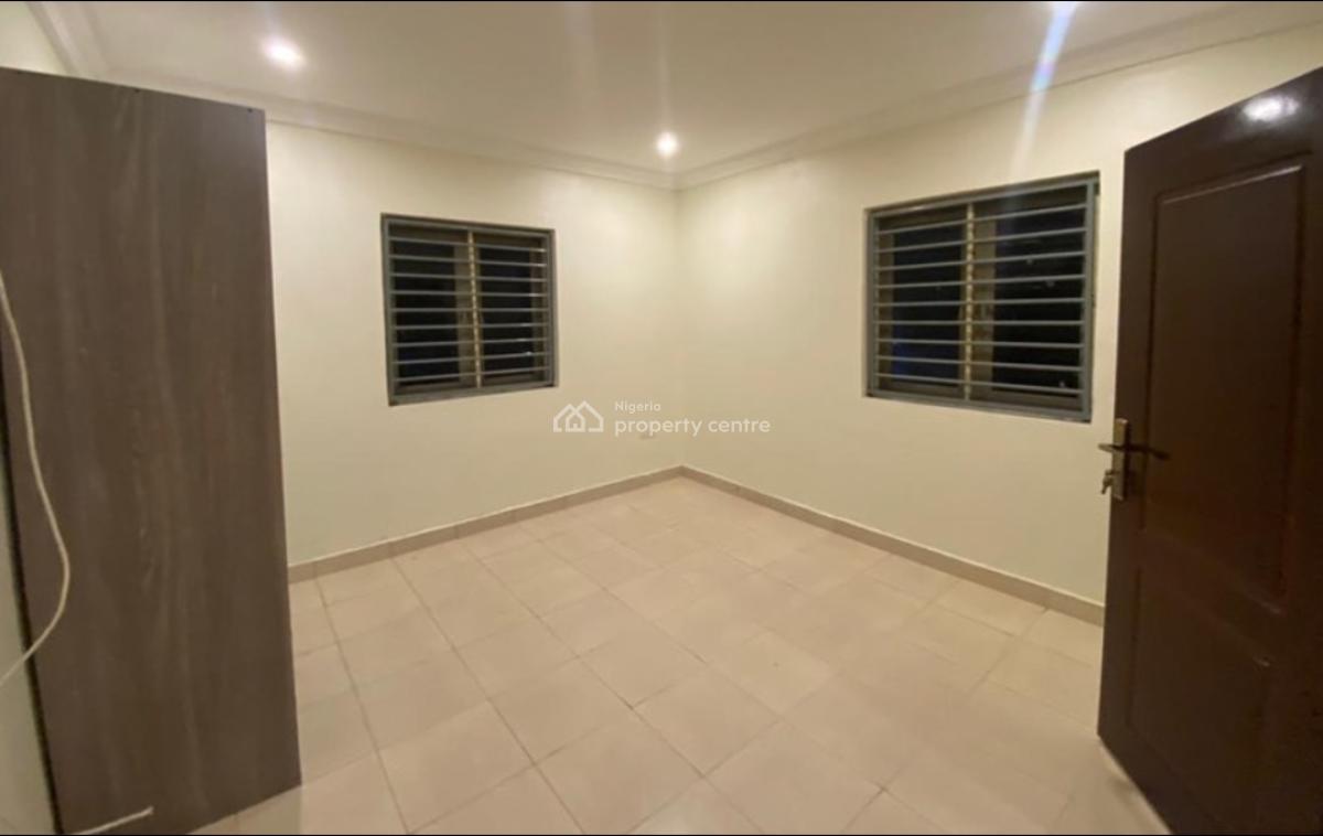 Direct Brief Spacious 3 Bedroom Flat with Bq Available for at Lekki, Lekki, Lagos, Flat / Apartment for Rent