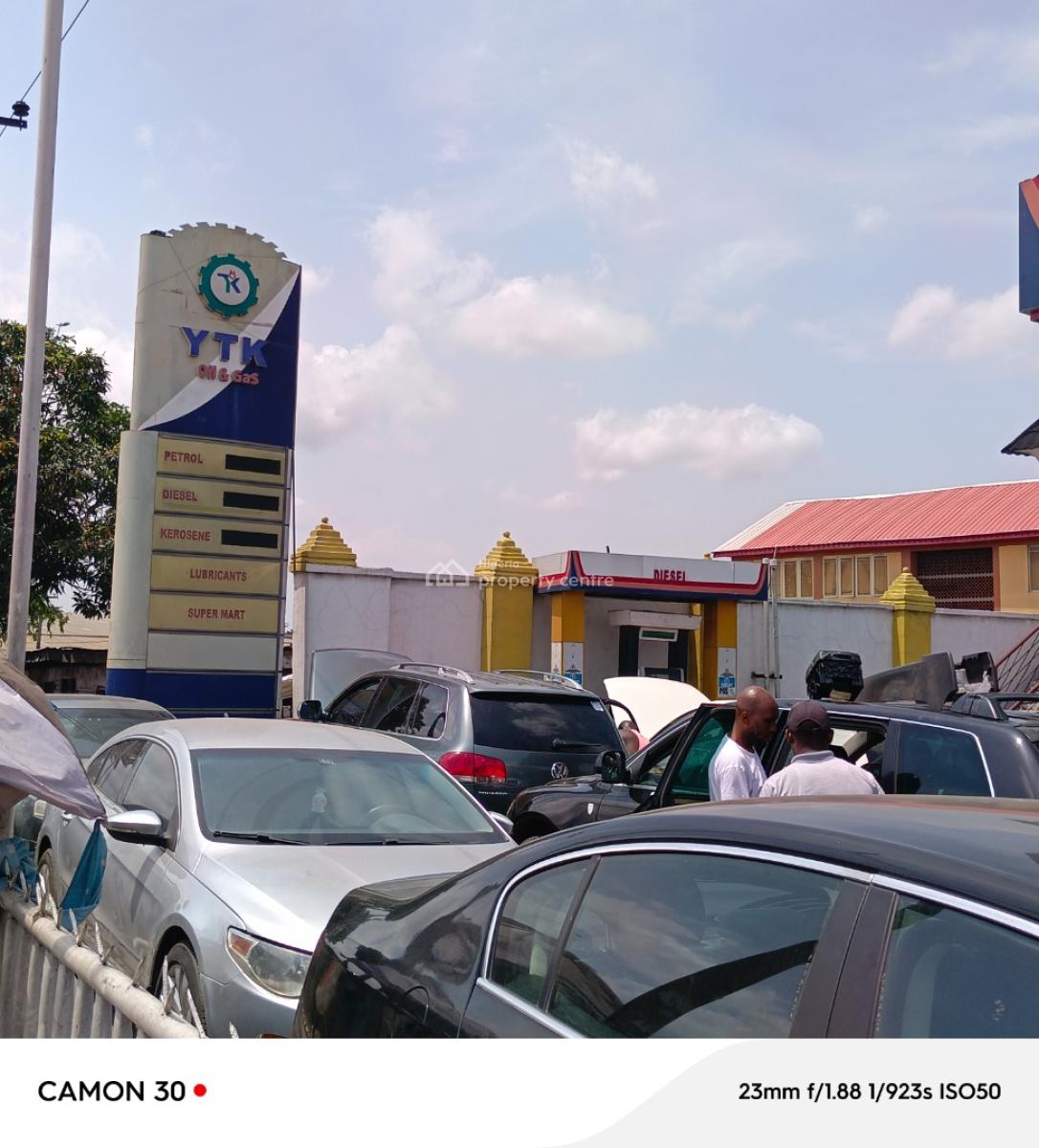 Cheapest Filling Station in Itire Bus Stop (distress Owner), Iyana Itire B Stop, Itire, Lagos, Commercial Property for Sale