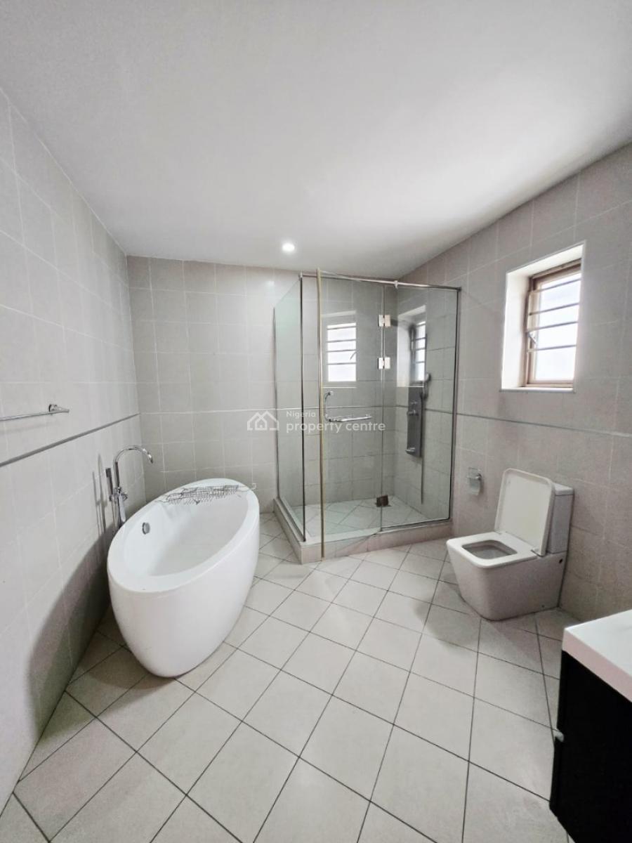 Well Maintained 4 Bedroom Office Space Duplex, Lekki Phase 1, Lekki, Lagos, Office Space for Rent