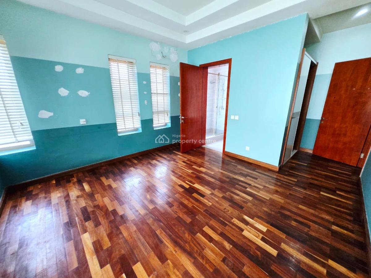 Well Maintained 4 Bedroom Office Space Duplex, Lekki Phase 1, Lekki, Lagos, Office Space for Rent