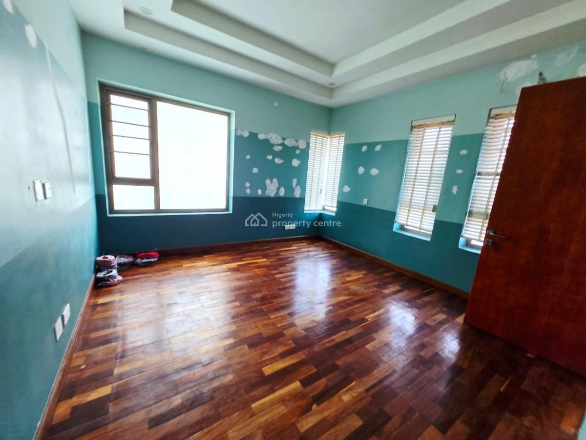 Well Maintained 4 Bedroom Office Space Duplex, Lekki Phase 1, Lekki, Lagos, Office Space for Rent
