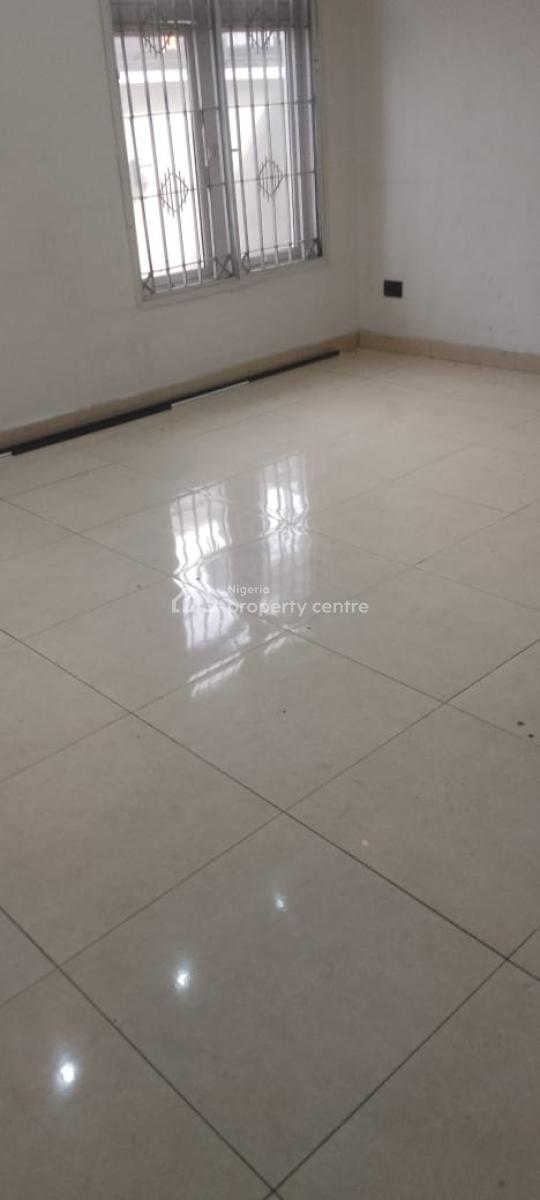 3 Bedrooms Semi Detached Duplex with a Bq and Milkano Generator, Lekki Phase 1, Lekki, Lagos, Semi-detached Duplex for Rent