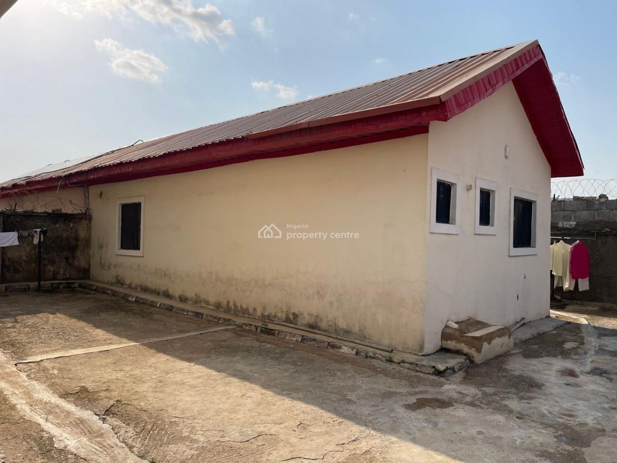 Specious 4 Bedrooms Semi Detached Duplex with 1 Bedroom Bq., 1st Avenue, Gwarinpa, Abuja, Semi-detached Duplex for Sale