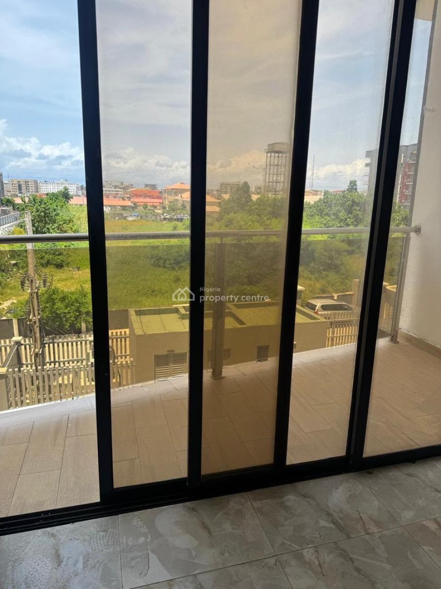 Spacious Two Bedroom Apartment, Ikate Elegushi, Lekki, Lagos, Flat / Apartment for Rent