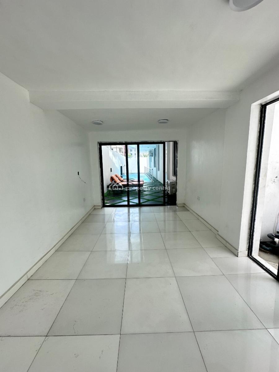 Beautiful 1 Bedroom Apartment with Pool and Gym, Lekki Right, Lekki Phase 1, Lekki, Lagos, Flat / Apartment for Sale