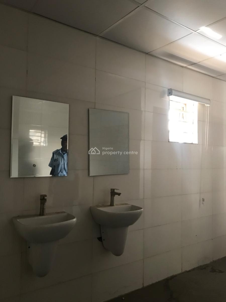 Spacious Office Space, Kosofe Bus Stop, Ketu, Ikorodu Road, Lagos, Ketu, Lagos, Office Space for Rent