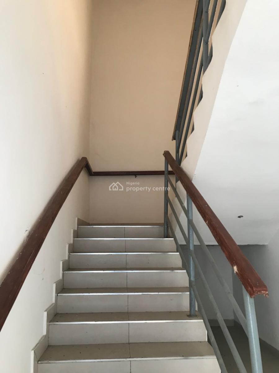 Spacious Office Space, Kosofe Bus Stop, Ketu, Ikorodu Road, Lagos, Ketu, Lagos, Office Space for Rent