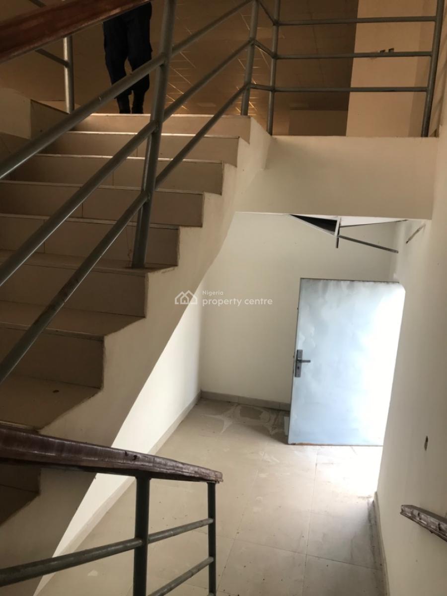 Spacious Office Space, Kosofe Bus Stop, Ketu, Ikorodu Road, Lagos, Ketu, Lagos, Office Space for Rent