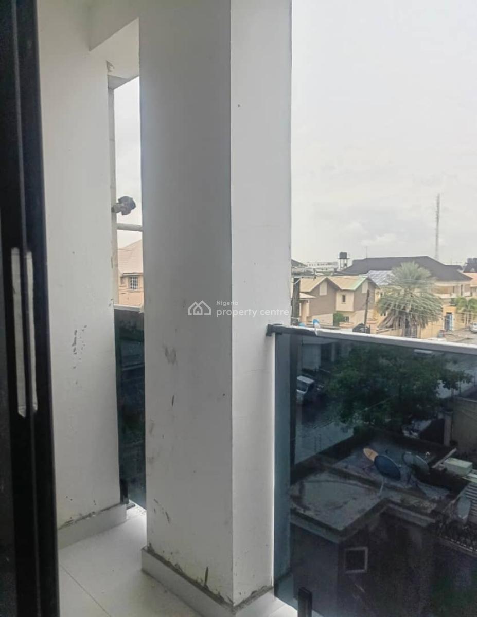 Elegant Newly Built 2 Bedroom Maisonette in a Secure Estate, Lekki Phase 1, Lekki, Lagos, Flat / Apartment for Sale