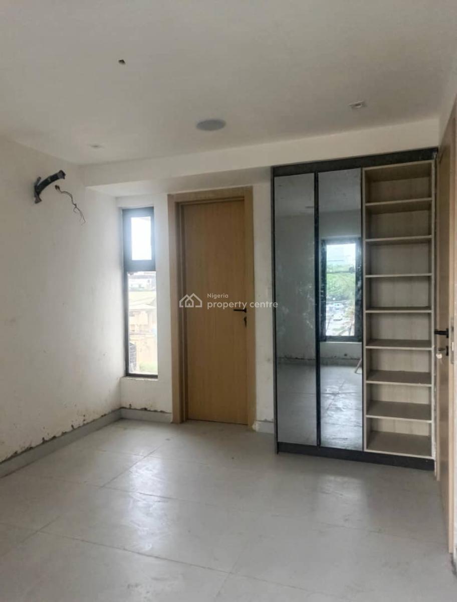 Elegant Newly Built 2 Bedroom Maisonette in a Secure Estate, Lekki Phase 1, Lekki, Lagos, Flat / Apartment for Sale
