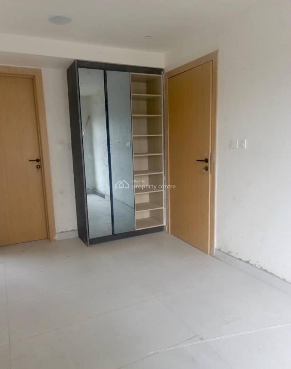 Elegant Newly Built 2 Bedroom Maisonette in a Secure Estate, Lekki Phase 1, Lekki, Lagos, Flat / Apartment for Sale