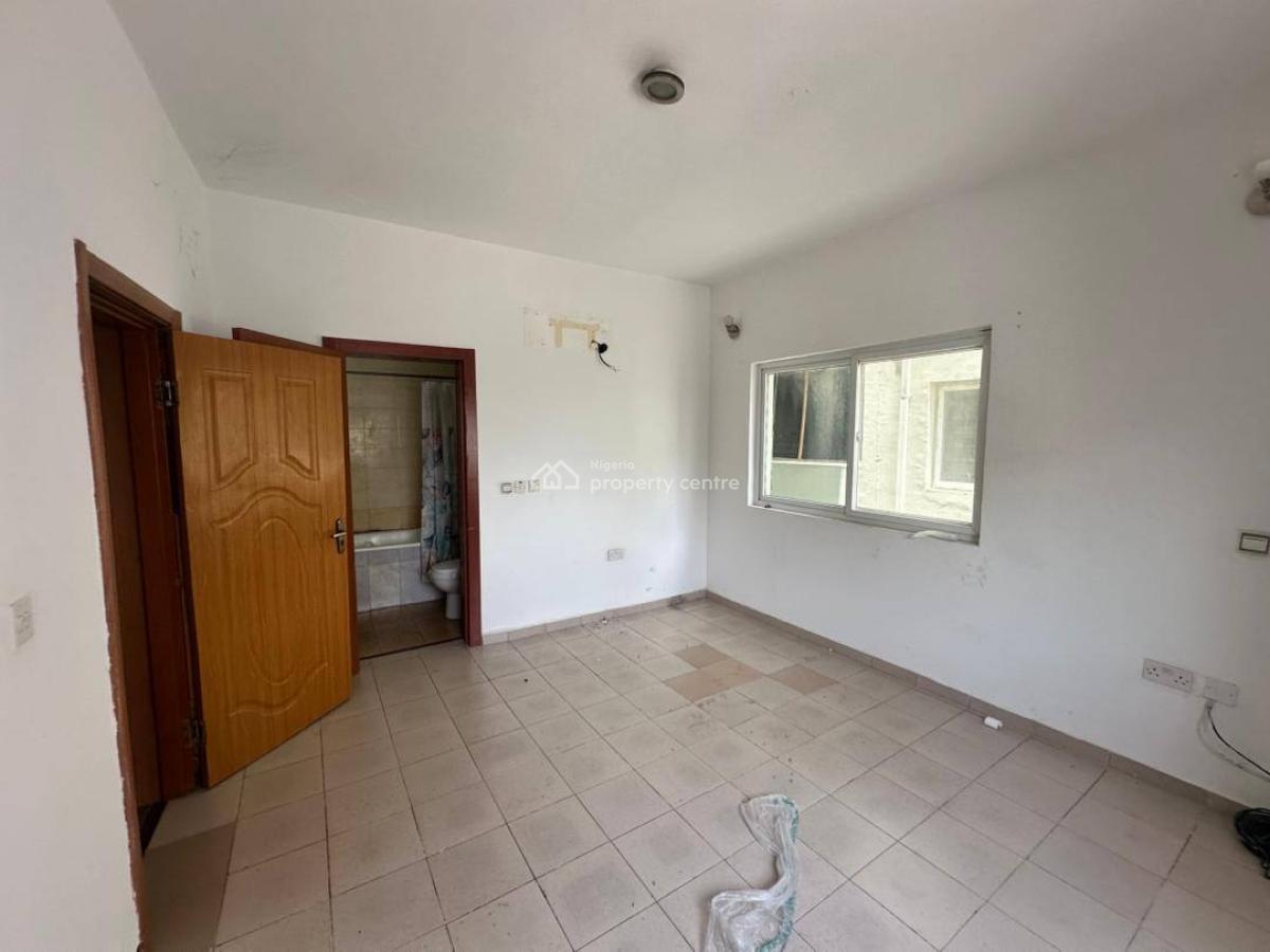 3 Bedroom Apartment with Bq on The 4th Floor, Primewaterview Garden Estate, Off Freedom Way, Lekki Phase 1, Lekki, Lagos, Flat / Apartment for Sale
