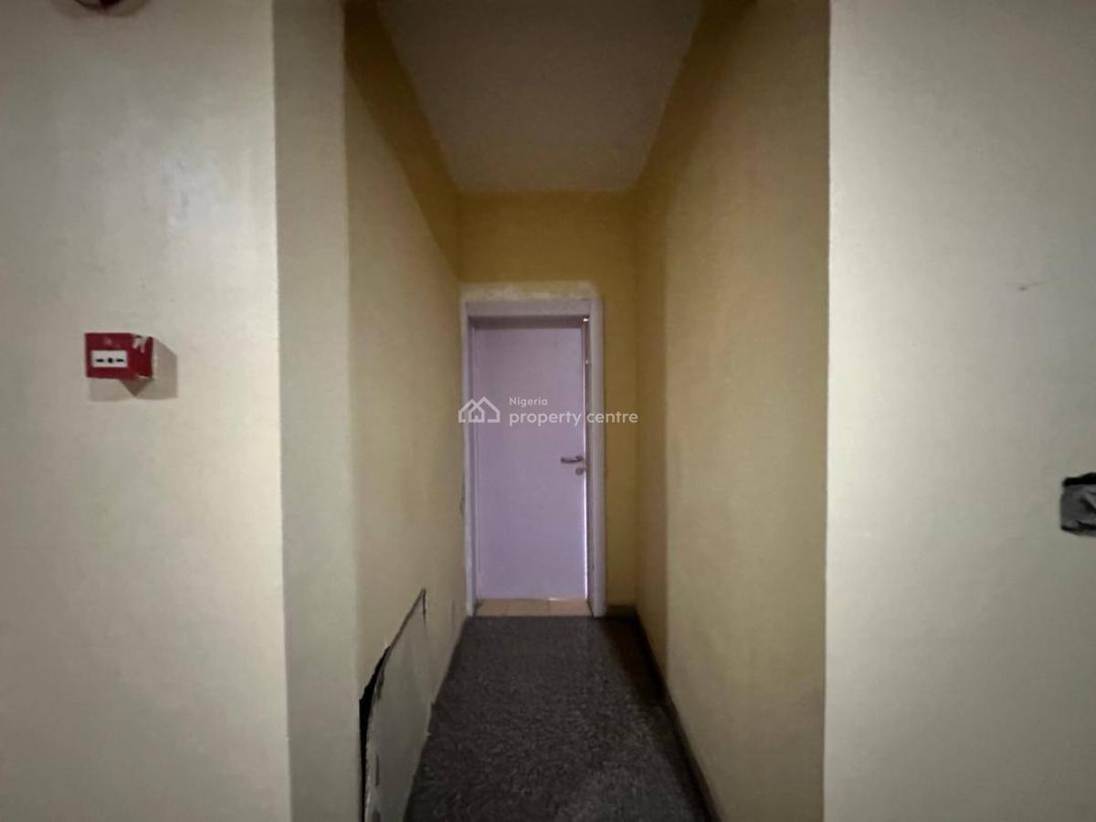 3 Bedroom Apartment with Bq on The 4th Floor, Primewaterview Garden Estate, Off Freedom Way, Lekki Phase 1, Lekki, Lagos, Flat / Apartment for Sale