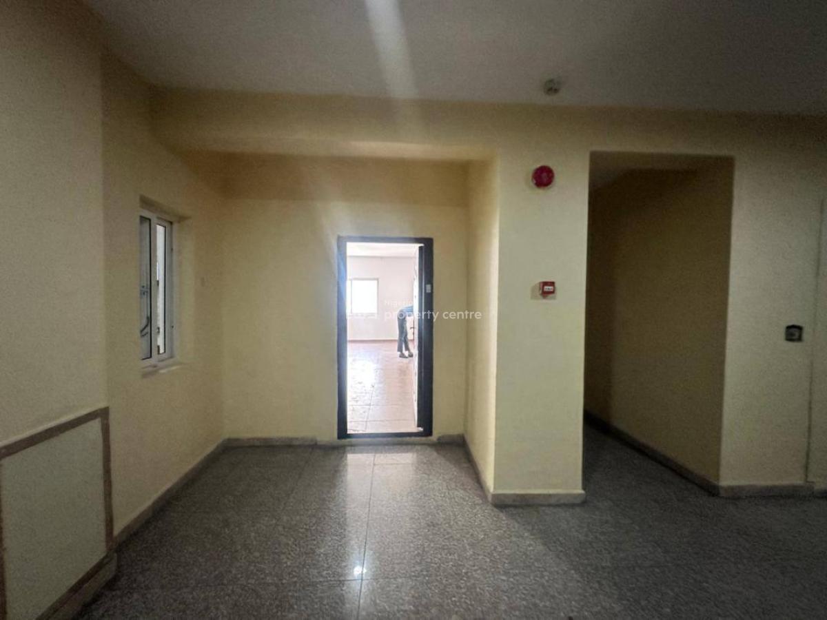 3 Bedroom Apartment with Bq on The 4th Floor, Primewaterview Garden Estate, Off Freedom Way, Lekki Phase 1, Lekki, Lagos, Flat / Apartment for Sale