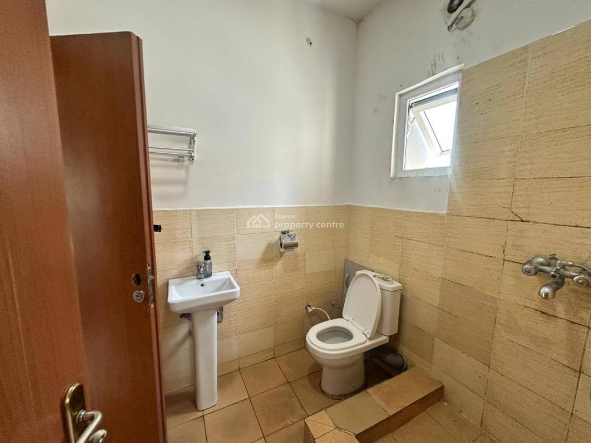 3 Bedroom Apartment with Bq on The 4th Floor, Primewaterview Garden Estate, Off Freedom Way, Lekki Phase 1, Lekki, Lagos, Flat / Apartment for Sale