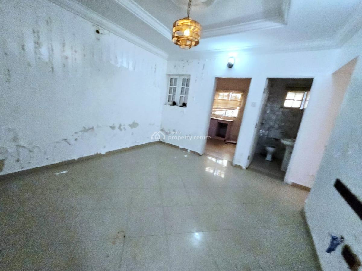 Lovely 2 Bedroom Bungalow, Lekki Phase 1, Lekki, Lagos, Flat / Apartment for Rent