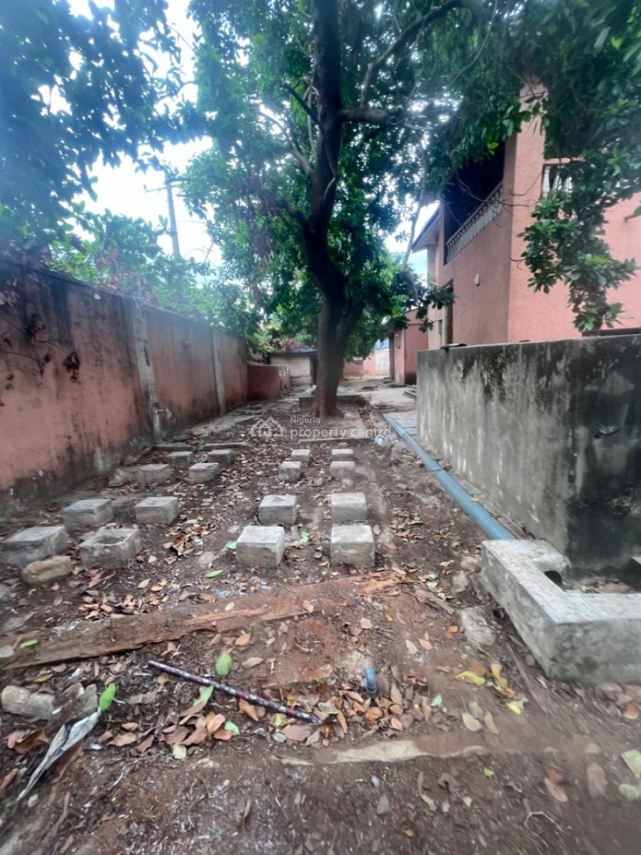 Luxury Duplex on 1000sqm, Gra Phase 2, Magodo, Lagos, Residential Land for Sale