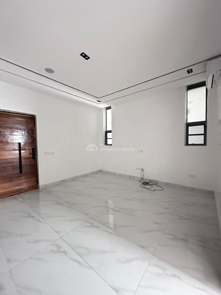 Neatly Finished 1bedroom Apartment with Pool ,gym&elevator I, Lekki Phase One ,lekki ,lagos ,nigeria, Lekki Phase 1, Lekki, Lagos, Mini Flat (room and Parlour) for Sale